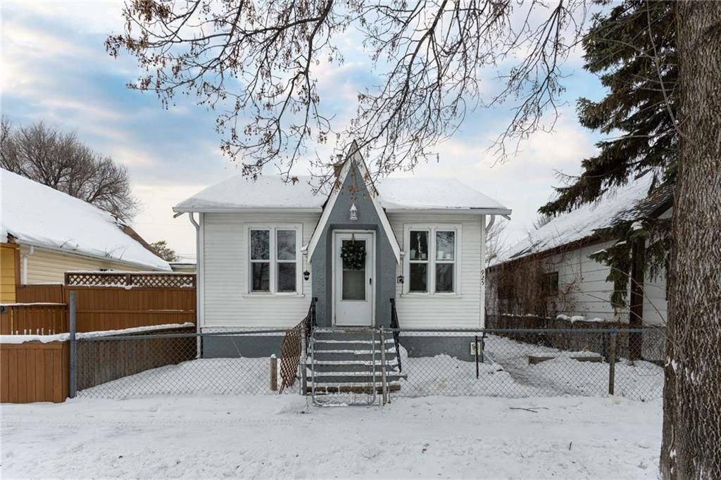 Main Photo: 925 Alfred Avenue in Winnipeg: North End Residential for sale (4B)  : MLS®# 202401699