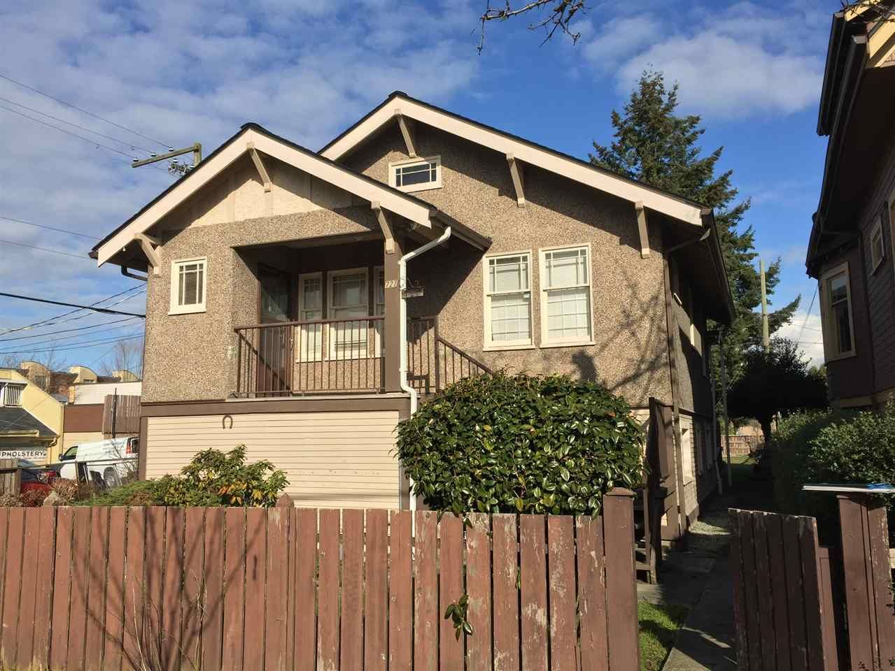 Main Photo: 727 E 26 Avenue in Vancouver: Fraser VE House for sale (Vancouver East)  : MLS®# R2143519