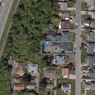 Photo 36: 9572 Northlawn Terr in Sidney: Si Sidney South-East Half Duplex for sale : MLS®# 952501