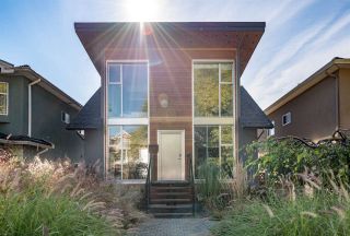 Photo 1: 2728 ADANAC STREET in Vancouver: Renfrew VE House for sale (Vancouver East)  : MLS®# R2325749