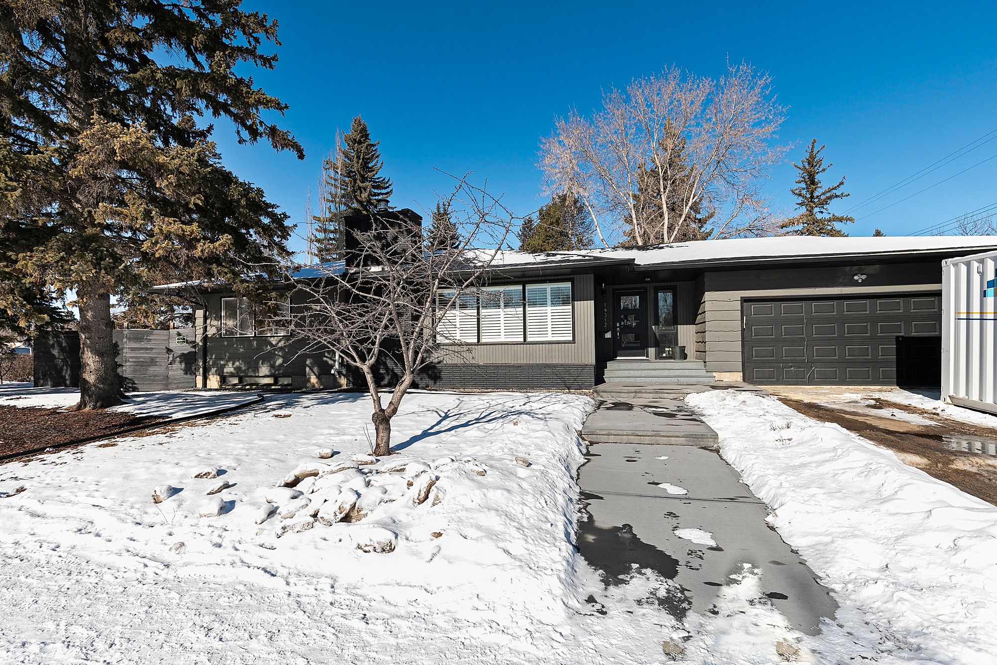 Main Photo: 14312 96 Avenue NW in Edmonton: Crestwood House for sale