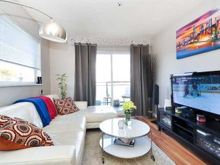 Photo 2: 303 33 N TEMPLETON Drive in Vancouver: Hastings Condo for sale (Vancouver East)  : MLS®# V1002914
