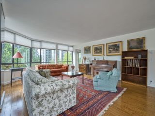Photo 9: 601 6282 KATHLEEN Avenue in Burnaby: Metrotown Condo for sale in "The Empress" (Burnaby South)  : MLS®# R2716901