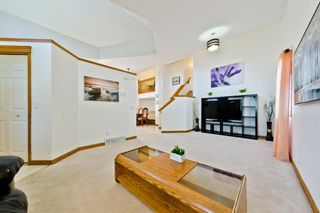 Photo 4: 111 PANORAMA HILLS Place NW in Calgary: Panorama Hills Detached for sale : MLS®# A1023205