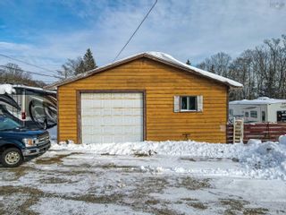 Photo 7: 327 Highway 3 in Simms Settlement: 405-Lunenburg County Residential for sale (South Shore)  : MLS®# 202129280