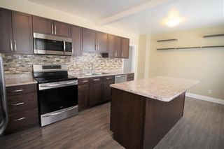 Photo 2: 1122 Garfield Street in Winnipeg: Sargent Park Residential for sale (5C)  : MLS®# 202013131