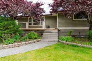 Photo 2: 5904 248 Street in Langley: Salmon River House for sale in "Salmon River" : MLS®# R2083428