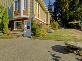 Photo 33: 542 Latoria Rd in Colwood: Co Olympic View House for sale : MLS®# 954517