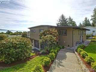 Photo 1: 2330 Arbutus Rd in VICTORIA: SE Arbutus House for sale (Saanich East)  : MLS®# 758286