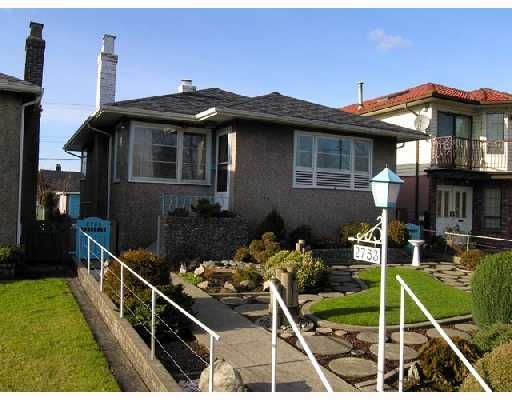 Main Photo: 2753 NANAIMO Street in Vancouver: Grandview VE House for sale (Vancouver East)  : MLS®# V683682