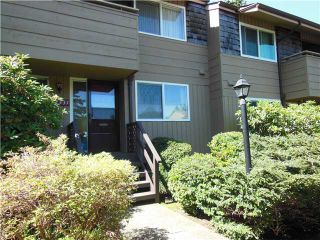 Photo 1: 2331 MOUNTAIN Highway in North Vancouver: Lynn Valley Townhouse for sale in "Yorkwood Park" : MLS®# V1015049