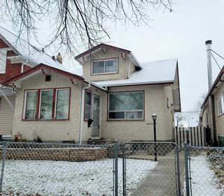 Photo 2: 961 Winnipeg Avenue in Winnipeg: Weston Residential for sale (5D)  : MLS®# 202226578
