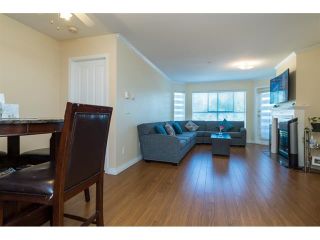 Photo 7: 303 7435 121A Street in Surrey: West Newton Condo for sale : MLS®# R2329200