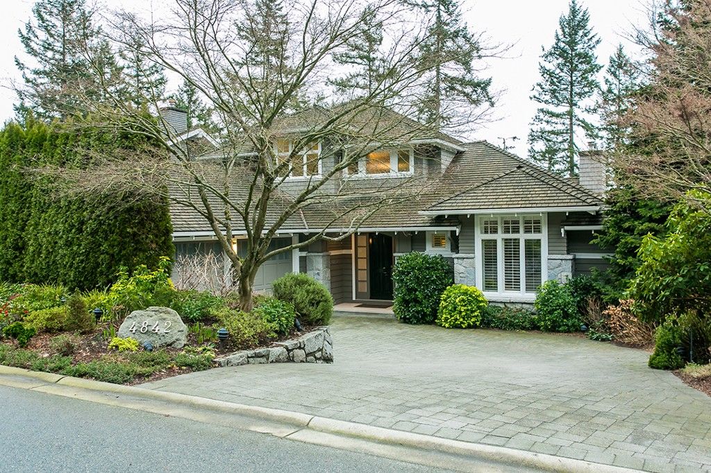 Main Photo: 4842 Vista Place in West Vancouver: Caulfield House for sale : MLS®# R2032436