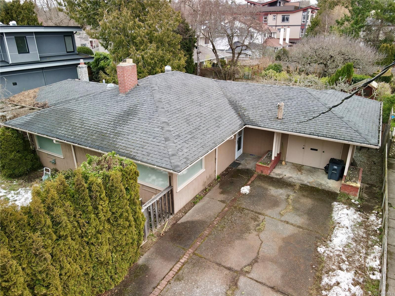 Main Photo: 373 Richmond Ave in Victoria: Vi Fairfield East House for sale : MLS®# 866731