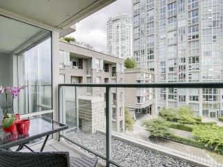 Photo 13: 609 1288 MARINASIDE Crescent in Vancouver: Yaletown Condo for sale in "Crestmark I" (Vancouver West)  : MLS®# R2149877