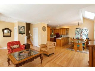 Photo 4: 3077 West 2nd Ave in Vancouver: Kitsilano Condo for sale (Vancouver West)  : MLS®# V905390