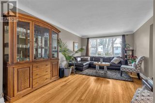 Photo 11: 2097 HONEYWELL AVENUE in Ottawa: House for sale : MLS®# 1375520
