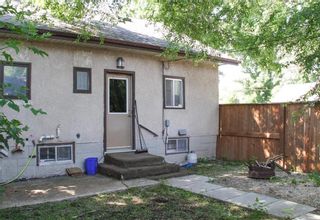 Photo 3: 555 Deniset Street in Winnipeg: Norwood Residential for sale (2B)  : MLS®# 202301659