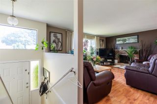 Photo 3: 3279 CHEHALIS Drive in Abbotsford: Abbotsford West House for sale : MLS®# R2497972
