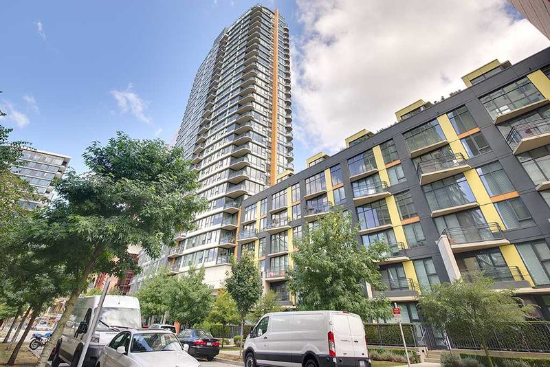 FEATURED LISTING: 702 - 33 SMITHE Street Vancouver