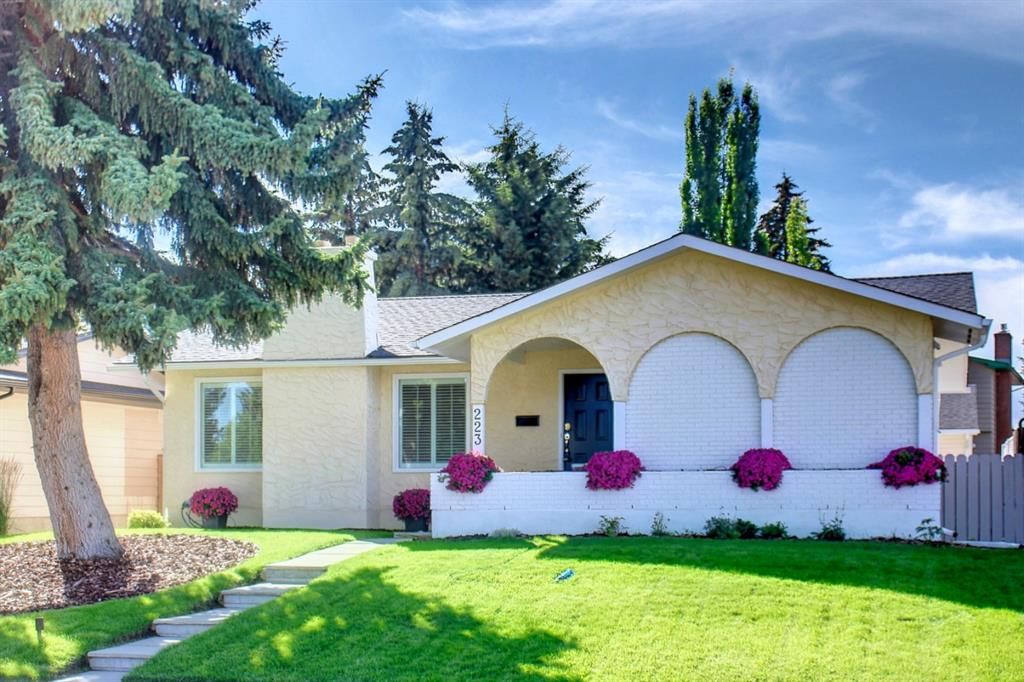 223  Parkside Crescent Southeast, Calgary