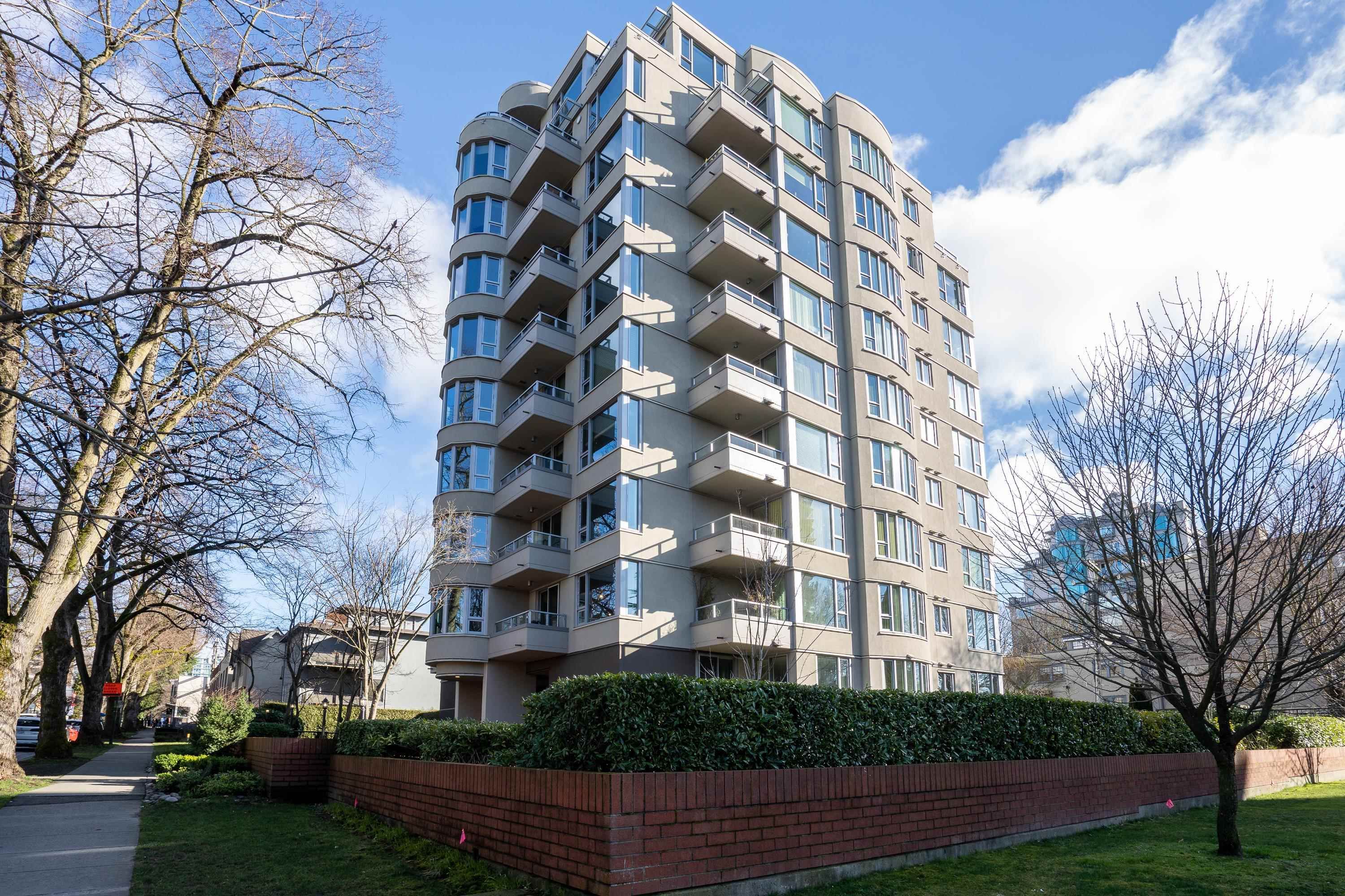 Main Photo: 502 1566 W 13TH Avenue in Vancouver: Fairview VW Condo for sale in "ROYAL GARDENS" (Vancouver West)  : MLS®# R2662115