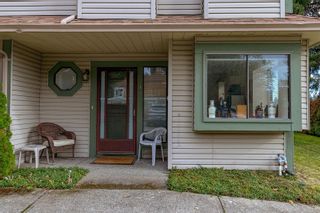 Photo 2: 1 748 Meaford Ave in Langford: La Langford Proper Row/Townhouse for sale : MLS®# 946919