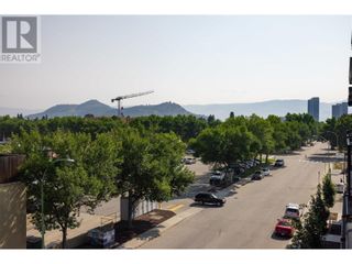 Photo 18: 1165 Sutherland Avenue Unit# 403 in Kelowna: House for sale : MLS®# 10313029