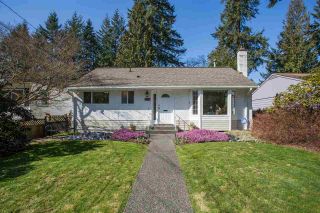 Photo 1: 3659 HENDERSON Avenue in North Vancouver: Lynn Valley House for sale : MLS®# R2447200