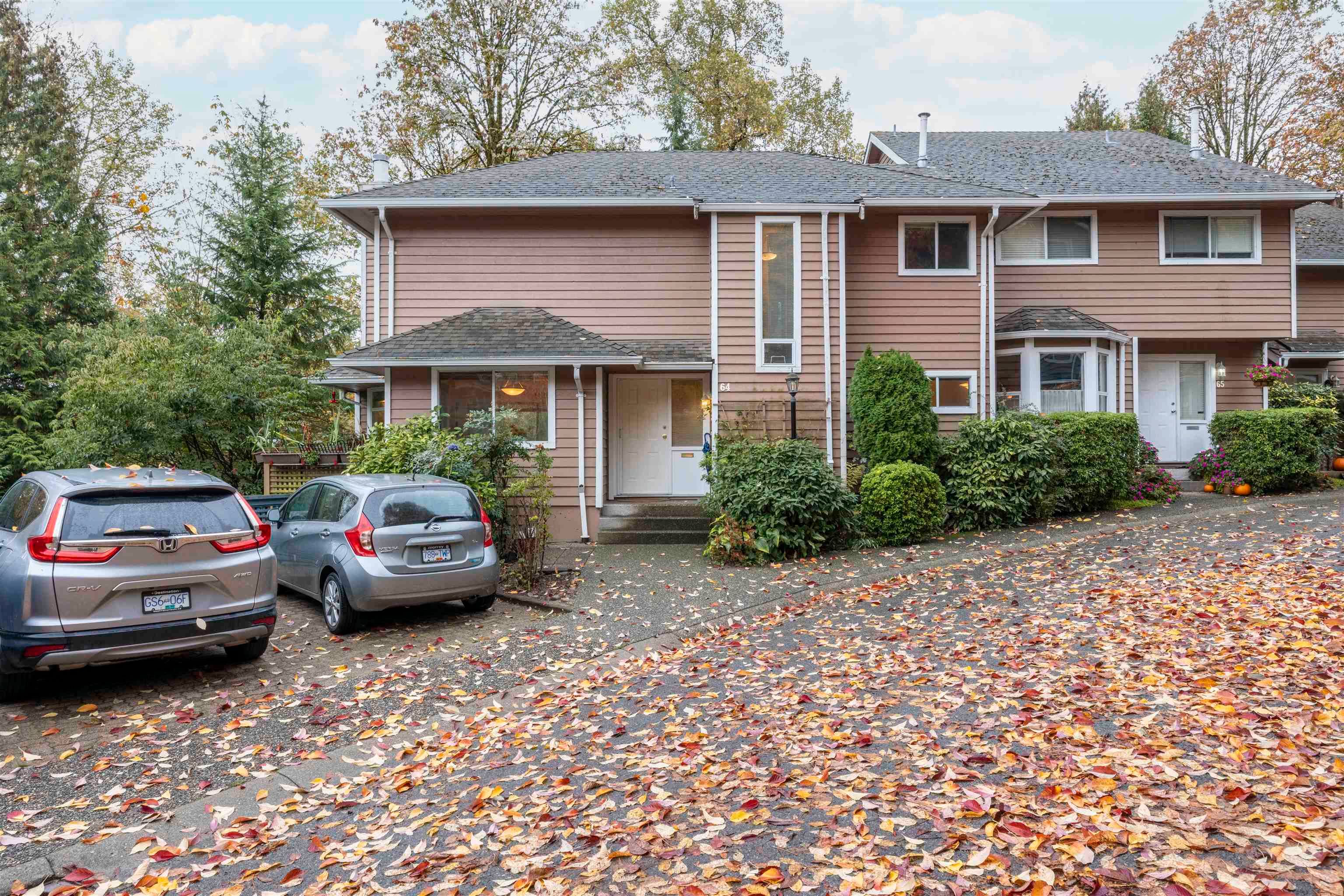 Main Photo: 64 9000 ASH GROVE Crescent in Burnaby: Forest Hills BN Townhouse for sale (Burnaby North)  : MLS®# R2753050
