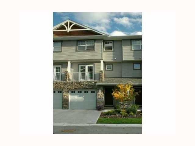 Main Photo: 313 INGLEWOOD Grove SE in CALGARY: Inglewood Townhouse for sale (Calgary)  : MLS®# C3504585