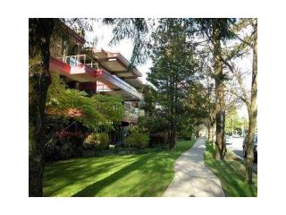 Photo 1: 108 4951 SANDERS Street in Burnaby: Forest Glen BS Condo for sale in "MAPLE GLADE" (Burnaby South)  : MLS®# V848172