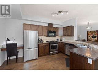 Photo 13: 1128 Sunset Drive Unit# 401 in Kelowna: Condo for sale : MLS®# 10275658
