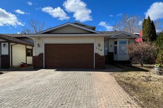 Photo 1: 120 Ball Place: Fort McMurray Detached for sale : MLS®# A2033747
