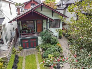 Photo 1: 932 E 24TH Avenue in Vancouver: Fraser VE House for sale in "CEDAR COTTAGE" (Vancouver East)  : MLS®# R2714134