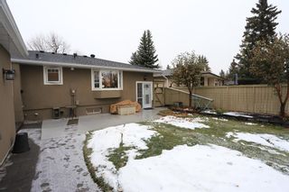 Photo 7: 23 Rosery Drive NW in Calgary: Rosemont Detached for sale : MLS®# A1045613