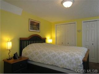 Photo 7: 2205 Victor Street in VICTORIA: Vi Fernwood Residential for sale (Victoria)  : MLS®# 300654