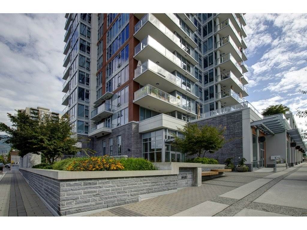 Main Photo: 1206 150 W 15TH Street in North Vancouver: Central Lonsdale Condo for sale in "15 WEST" : MLS®# R2304429