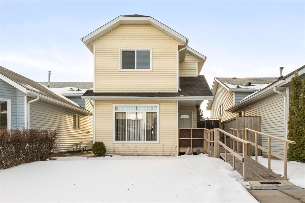 Main Photo: 237 Marindale Boulevard NE in Calgary: Martindale Detached for sale : MLS®# A2018313