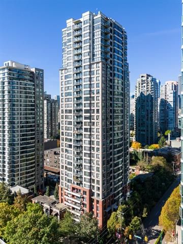 FEATURED LISTING: 909 909 MAINLAND STREET Vancouver