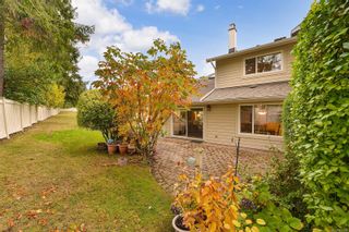Photo 2: 50 1287 verdier Ave in Central Saanich: CS Brentwood Bay Row/Townhouse for sale : MLS®# 932164