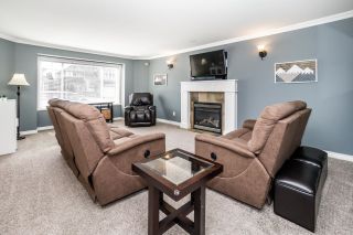 Photo 3: 23725 110B Avenue in Maple Ridge: Cottonwood MR House for sale in "RAINBOW RIDGE/ KANAKA" : MLS®# R2674634
