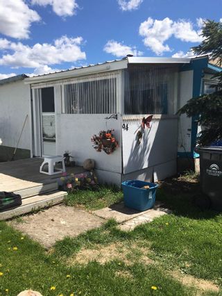 Main Photo: 94 8420 ALASKA Road in Fort St. John: Fort St. John - City SE Manufactured Home for sale in "Peace Country Mobile Home Park" (Fort St. John (Zone 60))  : MLS®# R2379841