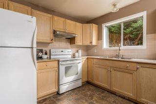 Photo 12: 956 Wendey Dr in Langford: La Walfred House for sale : MLS®# 919270