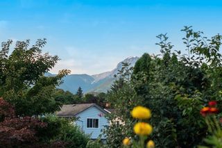 Photo 30: 1039 BROTHERS Place in Squamish: Northyards 1/2 Duplex for sale in "Northyards" : MLS®# R2795177