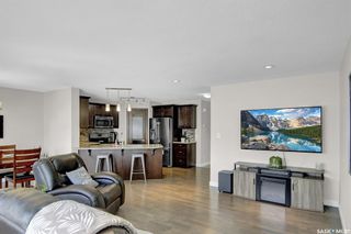 Photo 13: 209 Prairie View Drive in Regina: Fairways West Residential for sale : MLS®# SK941385