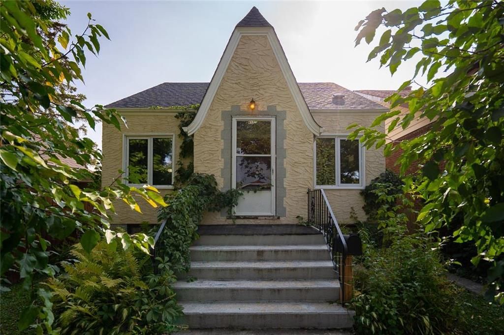 Main Photo: 417 Garlies Street in Winnipeg: Sinclair Park Residential for sale (4C)  : MLS®# 202222453