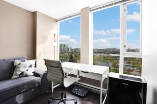Photo 4: 1211 550 TAYLOR Street in Vancouver: Downtown VW Condo for sale in "The Taylor" (Vancouver West)  : MLS®# R2575257