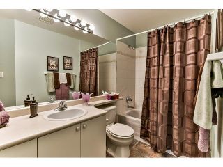 Photo 13: 146 15501 89A Avenue in Surrey: Fleetwood Tynehead Townhouse for sale in "AVONDALE" : MLS®# R2058402